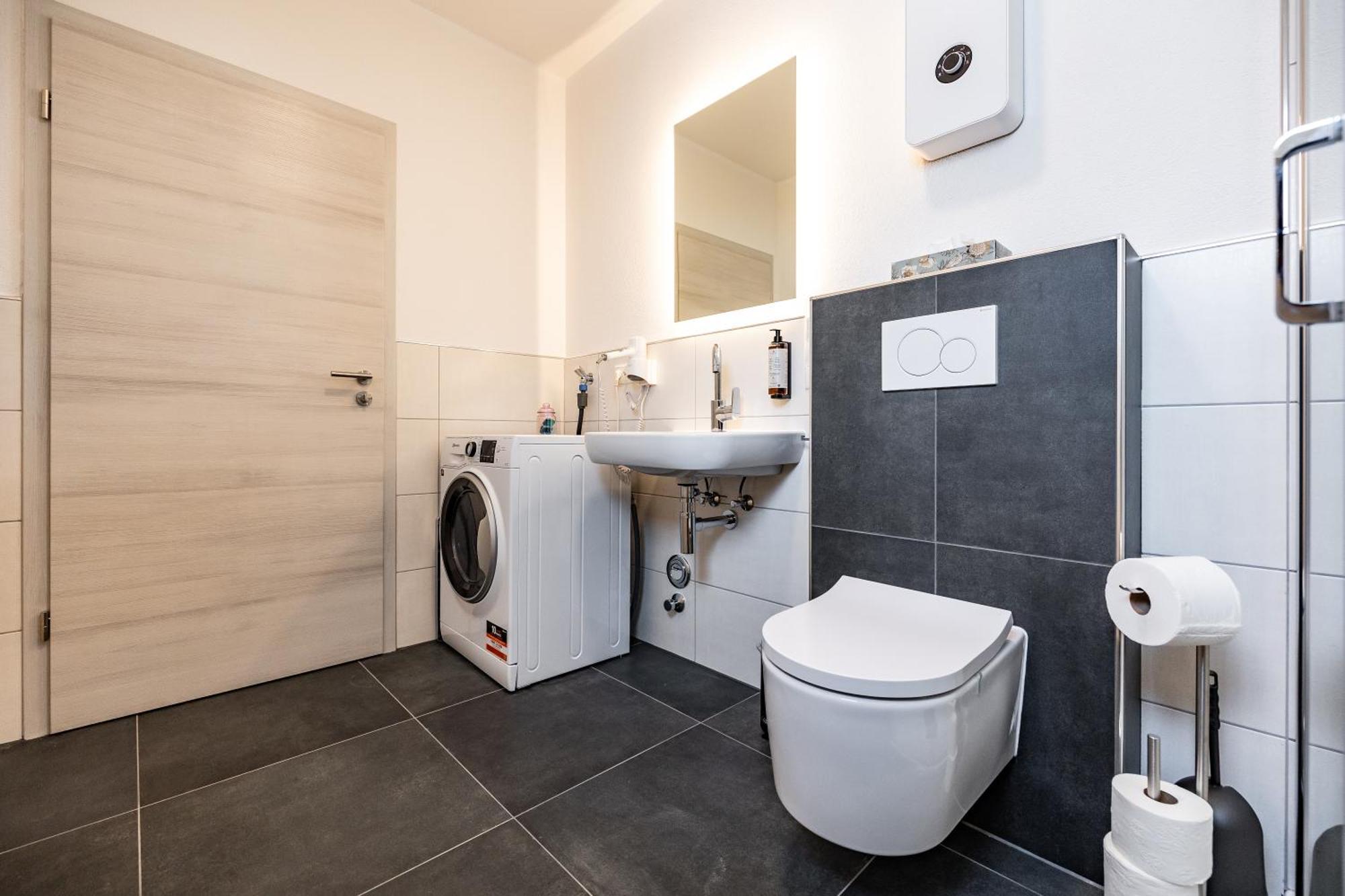 Eifelcomfort Modernes Apartment In Zentraler Lage プリュム エクステリア 写真