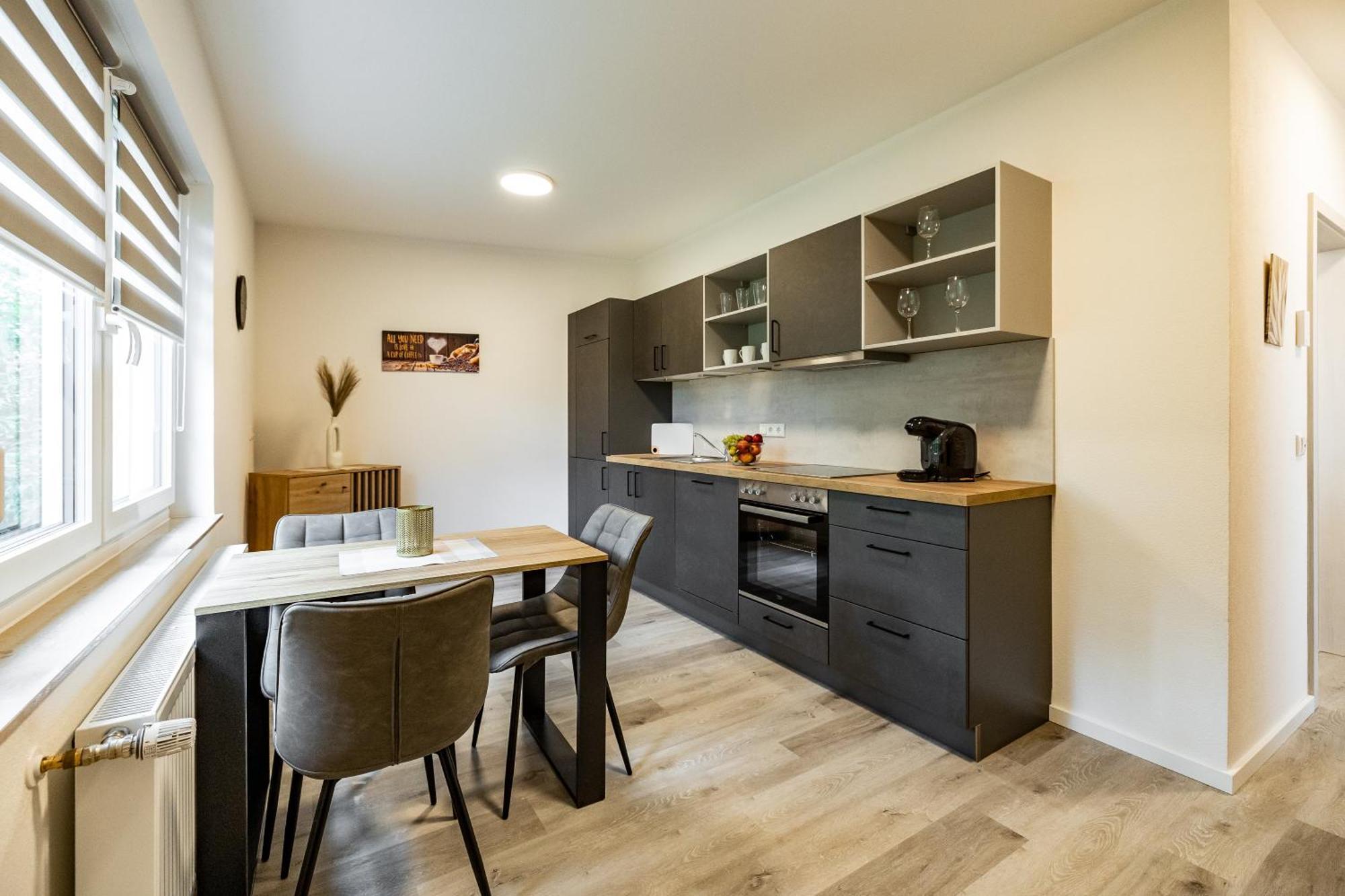 Eifelcomfort Modernes Apartment In Zentraler Lage プリュム エクステリア 写真